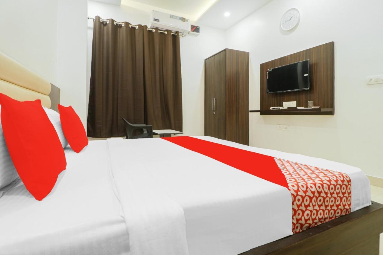 אמריצר Oyo 85906 Hotel Noor Residency מראה חיצוני תמונה