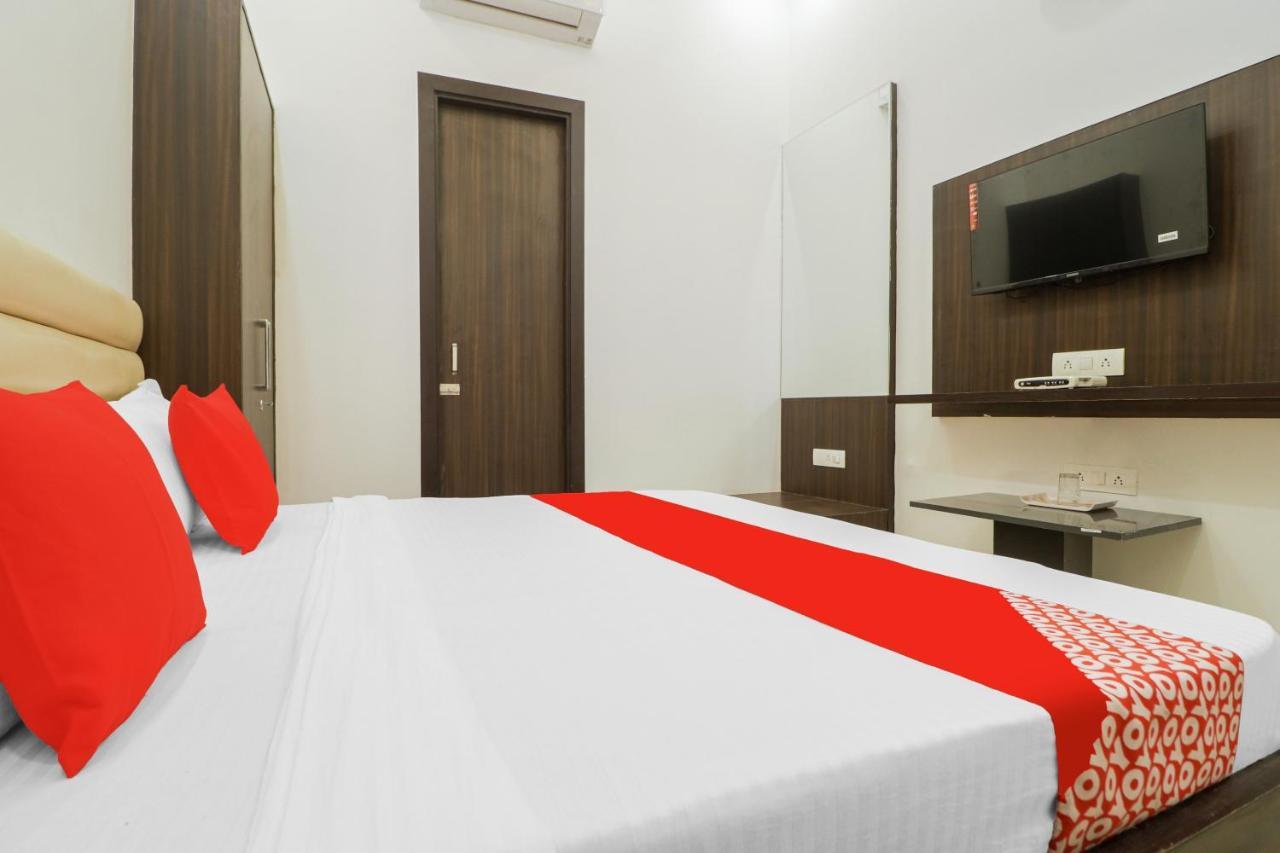 אמריצר Oyo 85906 Hotel Noor Residency מראה חיצוני תמונה